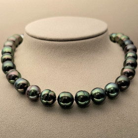         Weißgold, Halsschmuck, Catherine Sauvage Tahiti-Zuchtperlkette 502-5011 Tropfen-geringelt peacock 33 Perlen, ca.38 cm 502-5011