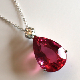         Weißgold, Halsschmuck, Catherine Sauvage Kette mit Anhänger 004-4775