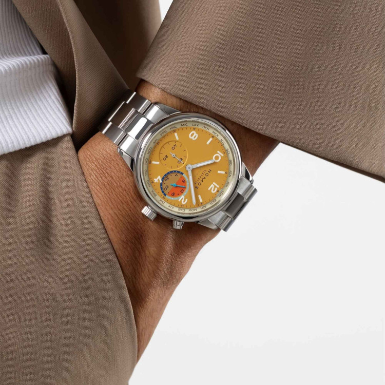 NOMOS Glashütte Club Sport Neomatik Weltzeit Dune - Bild 7 
