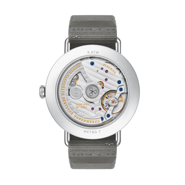 NOMOS Glashütte Metro neomatik 41 Update - Bild 4 