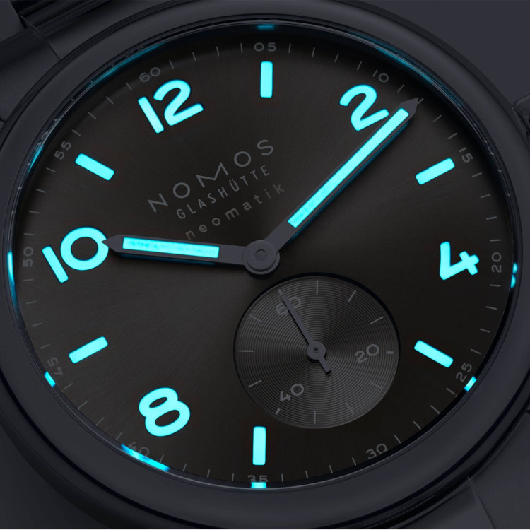 NOMOS Glashütte Club Sport neomatik 39 smoke - Bild 5 