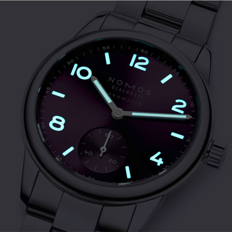 NOMOS Glashütte Club Sport Neomatik 34 Purple - Bild 5 