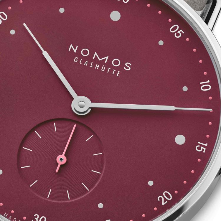 NOMOS Glashütte Metro 33 muted red - Bild 6 