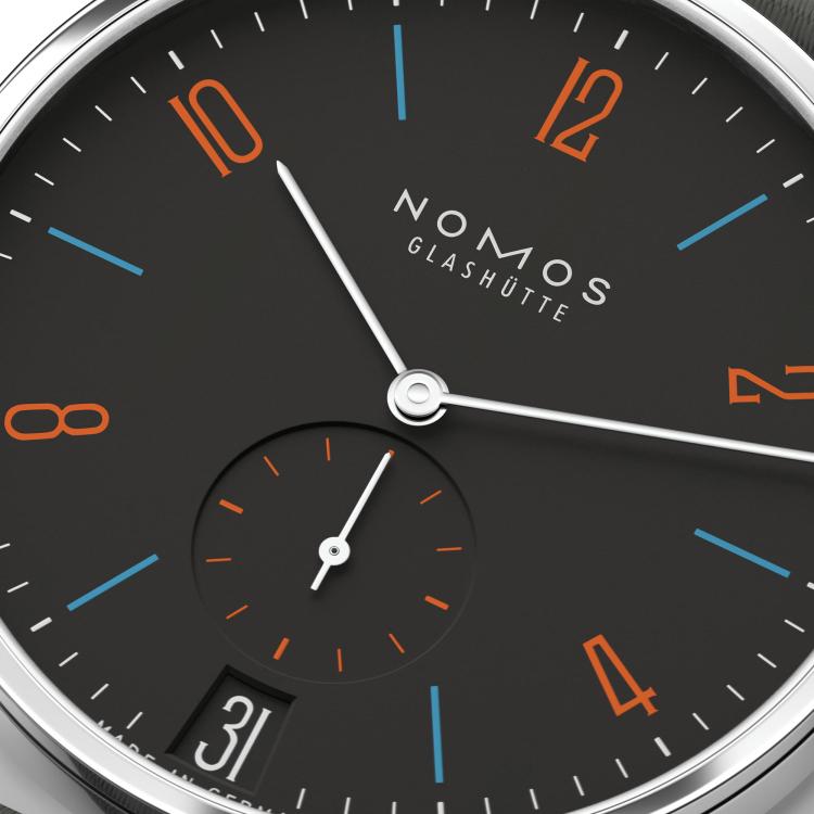 NOMOS Glashütte Tangente 38 Datum Dunkelbunt  - Bild 5 