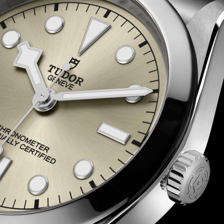 TUDOR Black Bay One 39 - Bild 3 