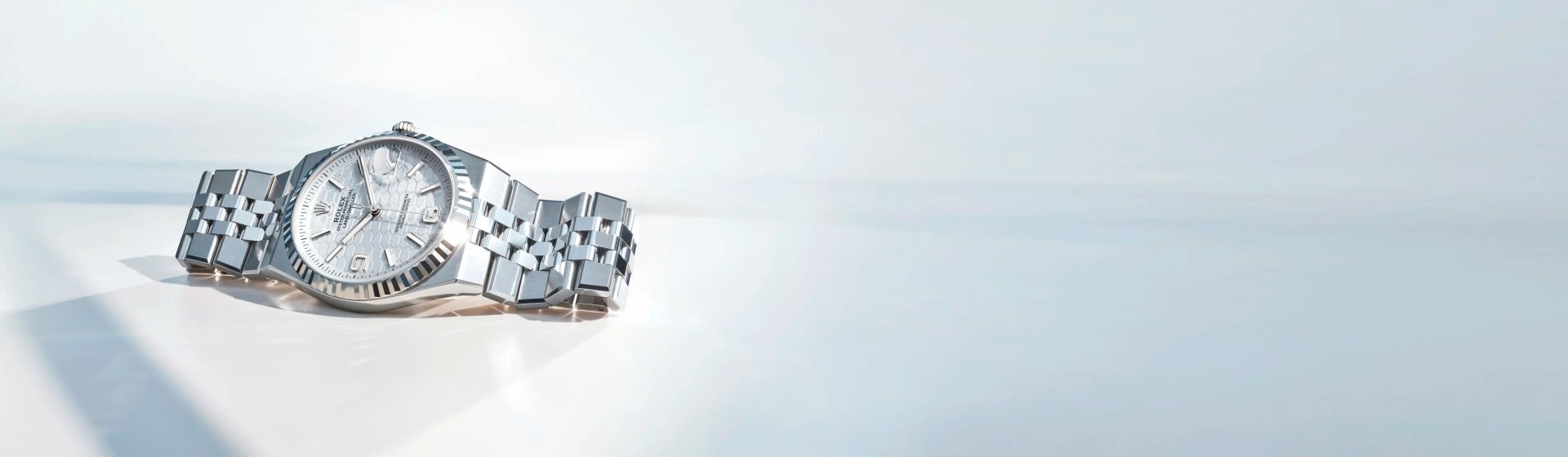 rolex land-dweller m127334-0001 rvb 3840x1120