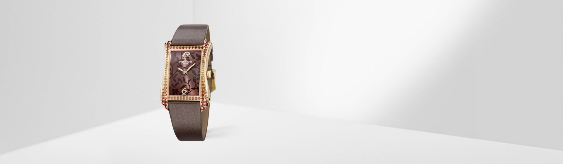 PP 4962 200R 001 3840x1120